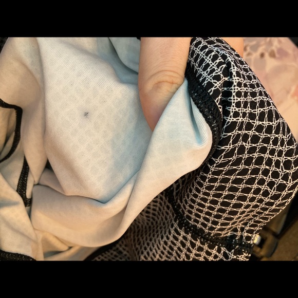 Lululemon black and white tights, size 10, great condition - Picture 10 of 12